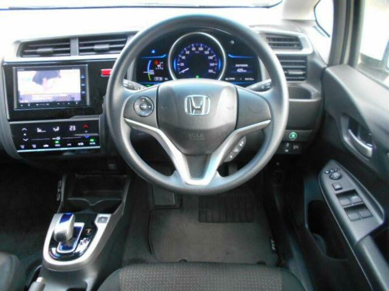 FIT HYBRID