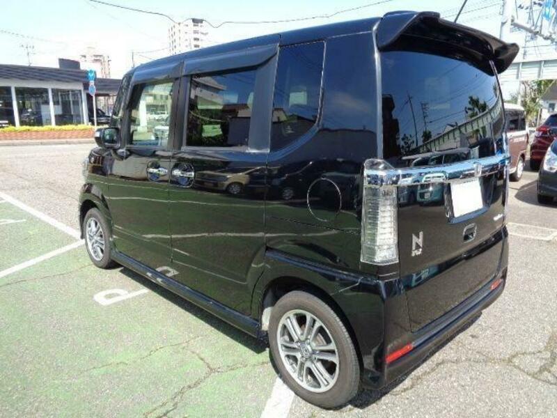 N BOX CUSTOM