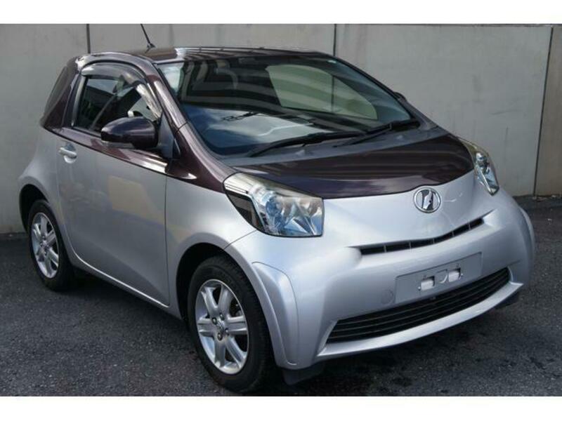 TOYOTA IQ