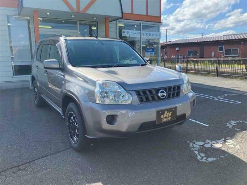 X-TRAIL