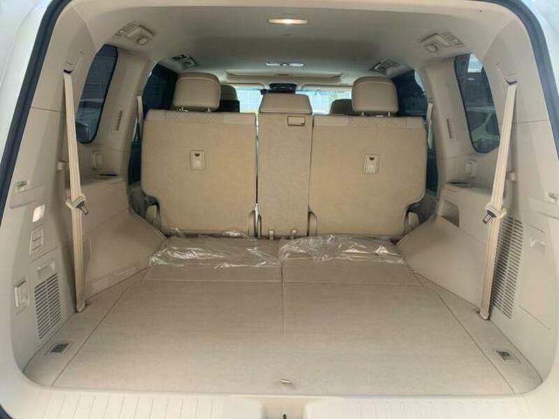 LAND CRUISER