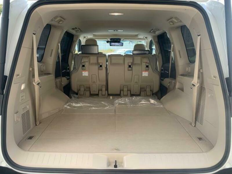LAND CRUISER