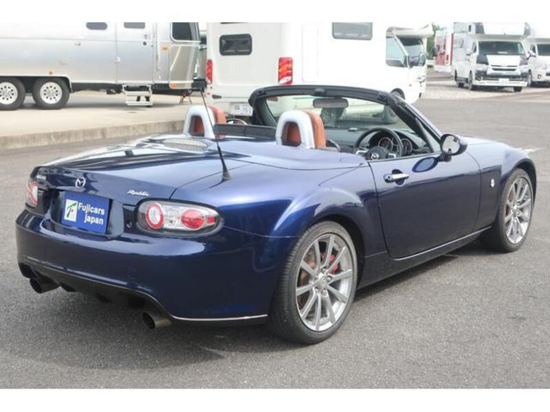ROADSTER