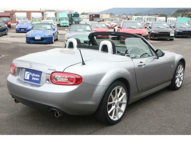ROADSTER