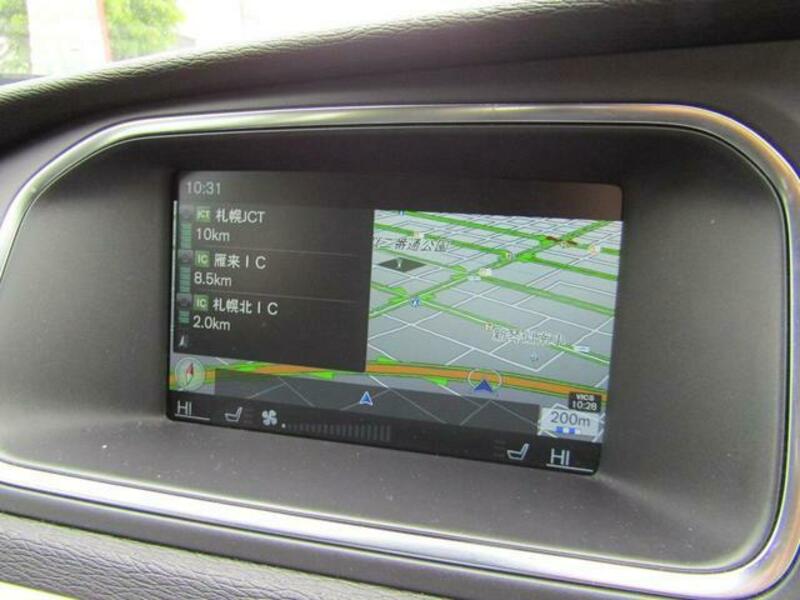 V40