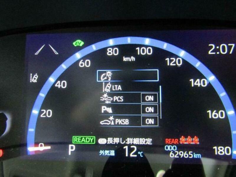 YARIS CROSS