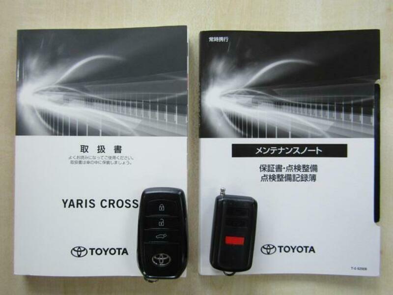 YARIS CROSS