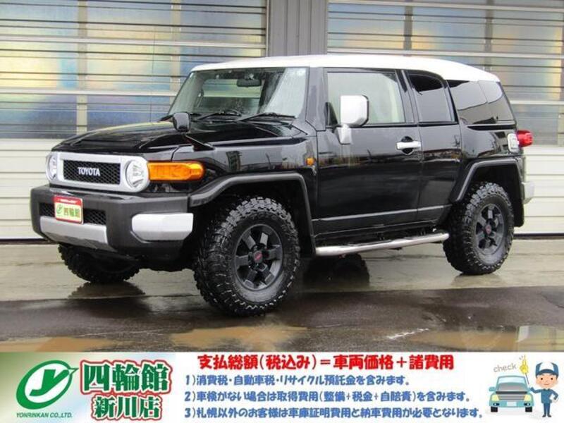 TOYOTA FJ CRUISER