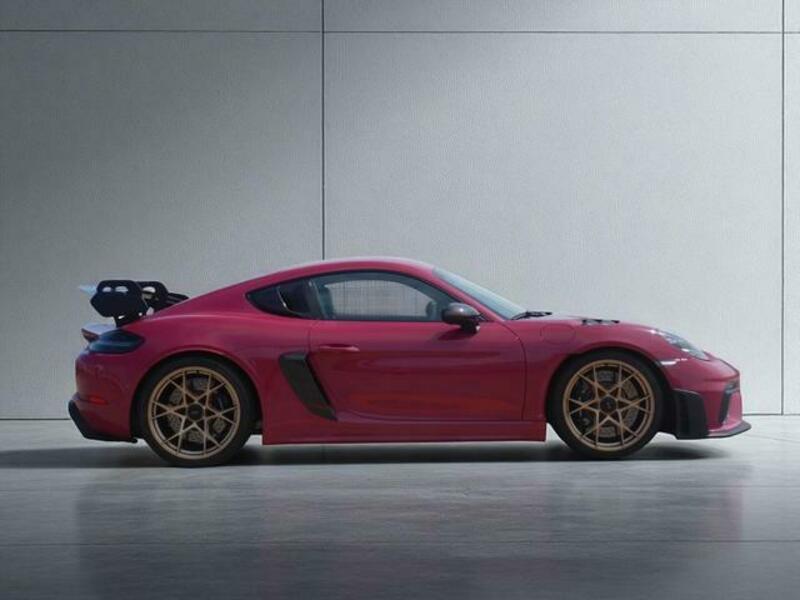 718 CAYMAN