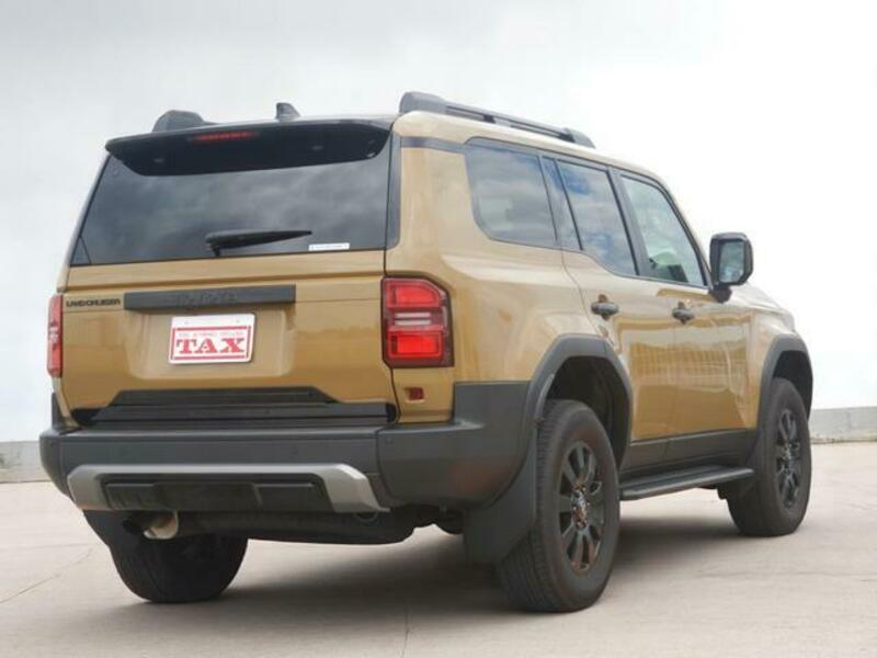 LAND CRUISER 250