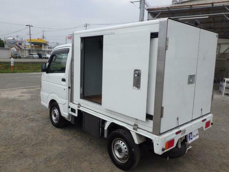 CARRY TRUCK