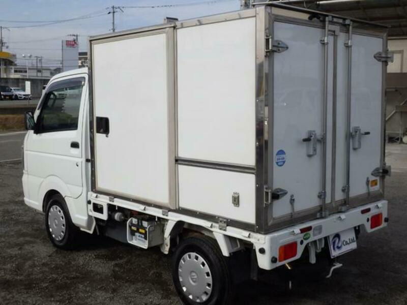 CLIPPER TRUCK