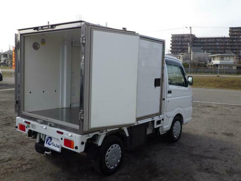 CLIPPER TRUCK