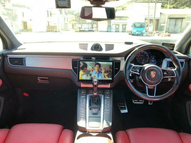 MACAN