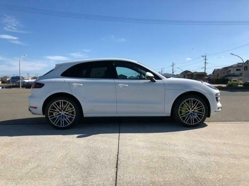 MACAN