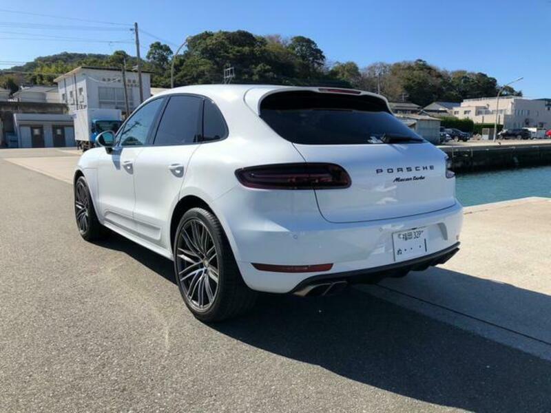 MACAN