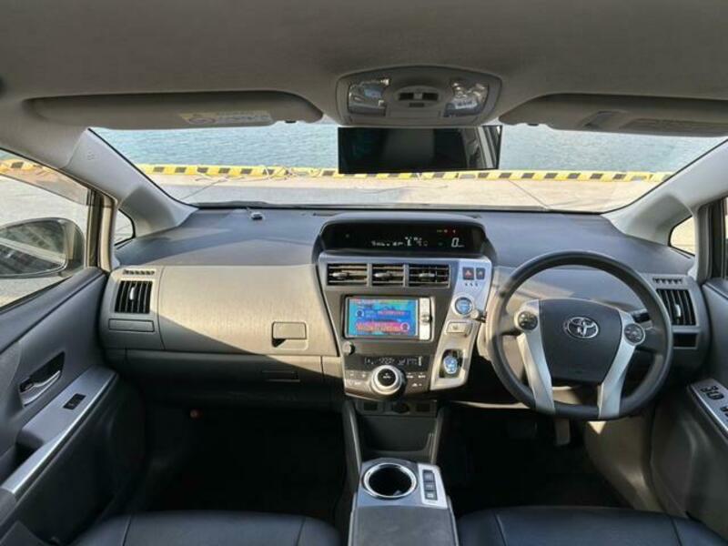 PRIUS ALPHA