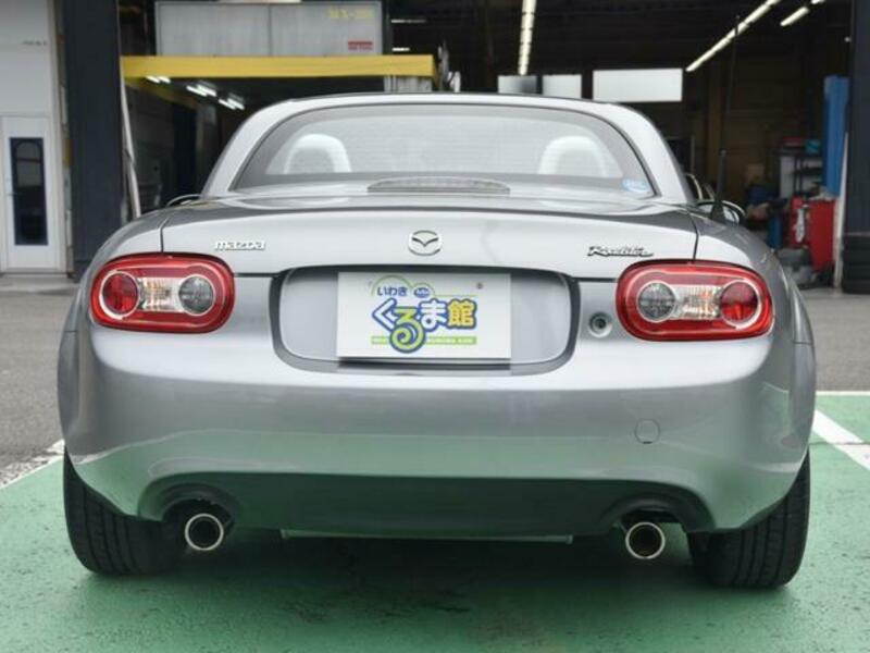 ROADSTER