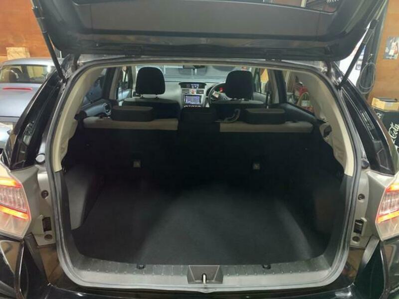 XV HYBRID