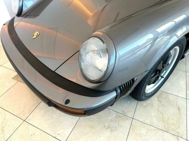 911