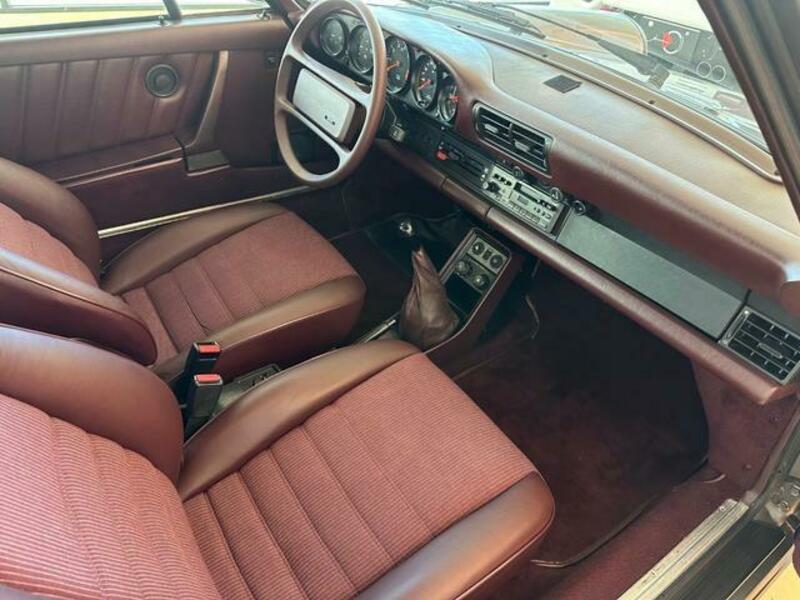 911