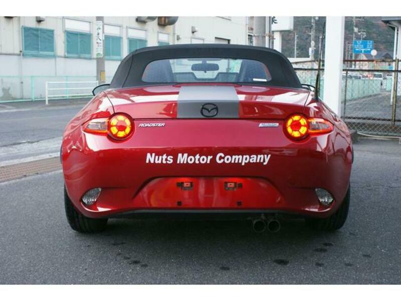 ROADSTER