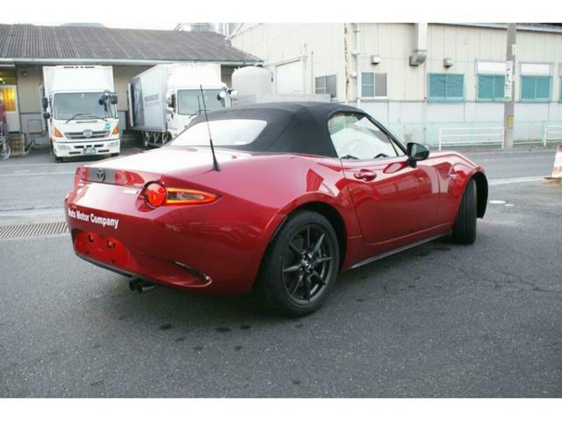 ROADSTER