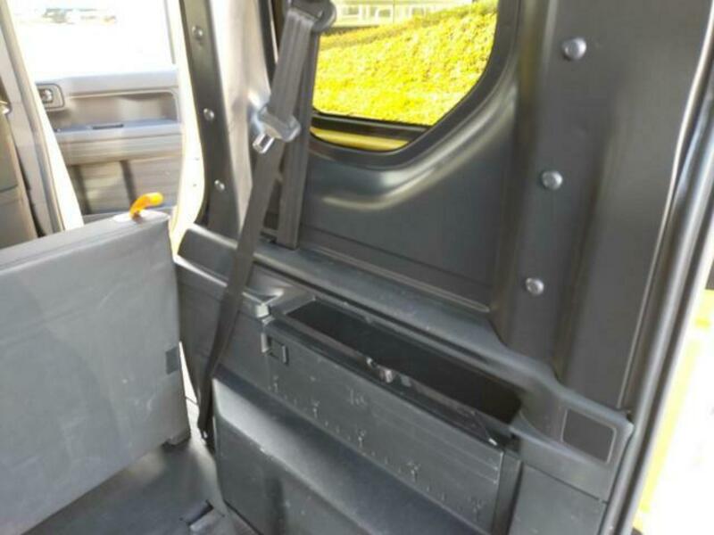 N-VAN