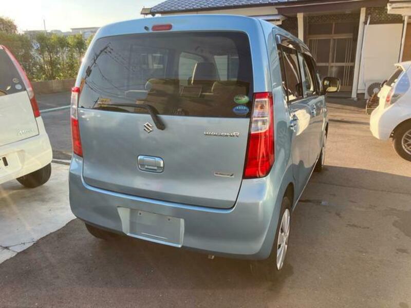 WAGON R
