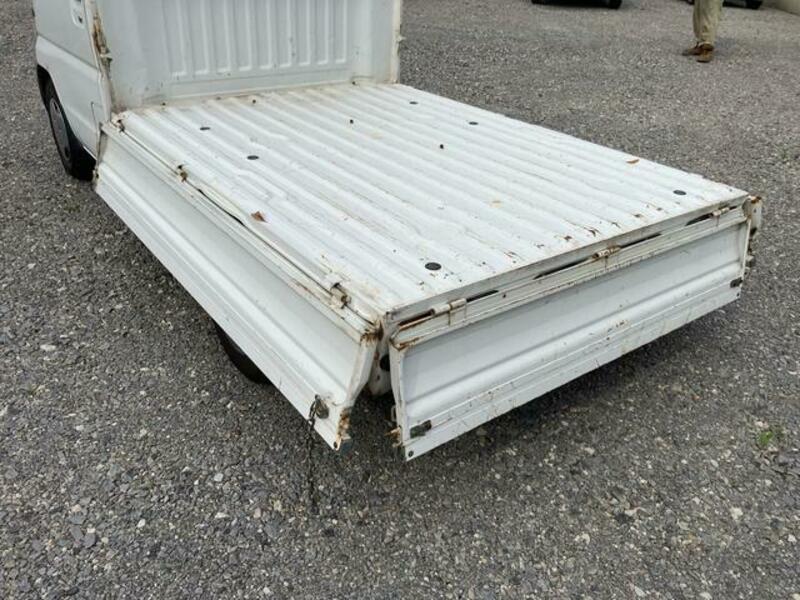 MINICAB TRUCK