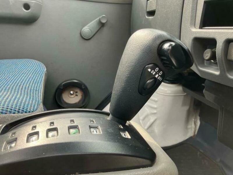 MINICAB TRUCK