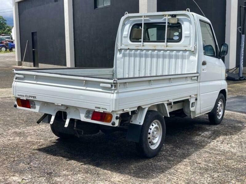 CLIPPER TRUCK