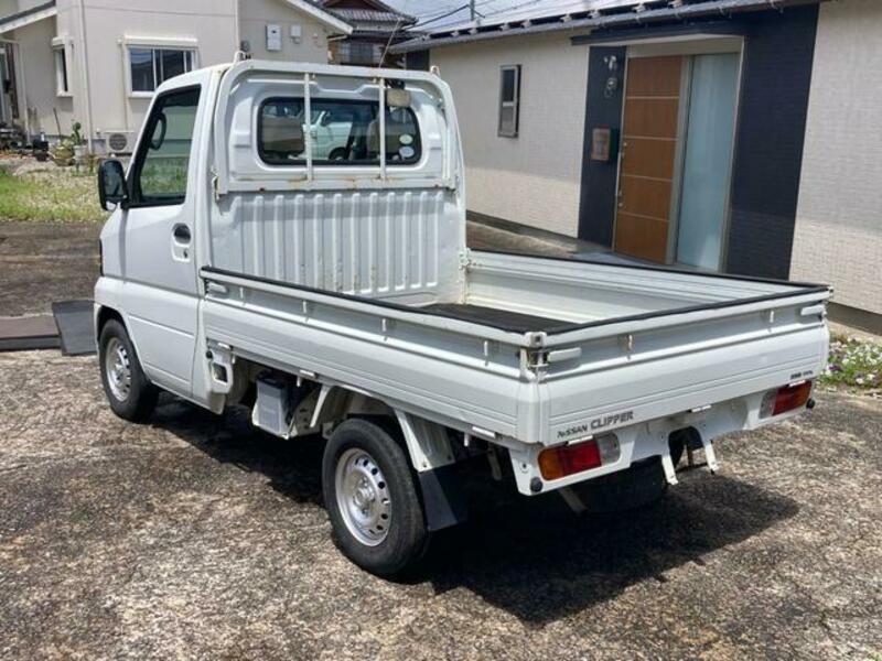 CLIPPER TRUCK