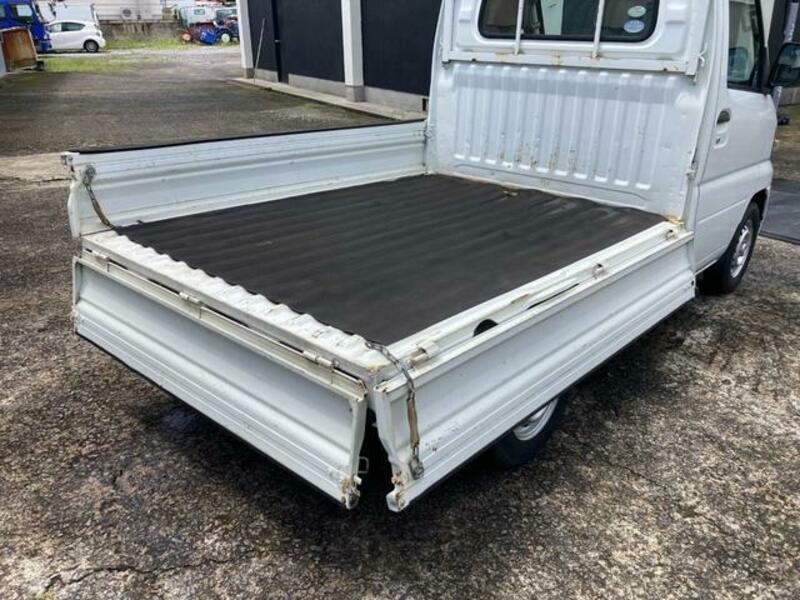 CLIPPER TRUCK
