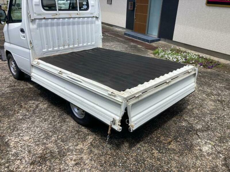 CLIPPER TRUCK