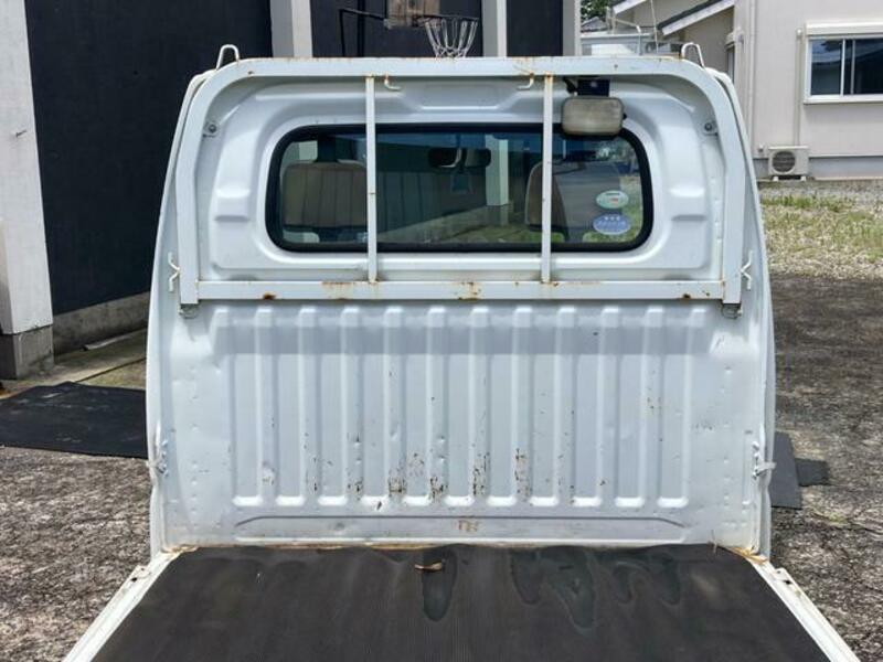 CLIPPER TRUCK