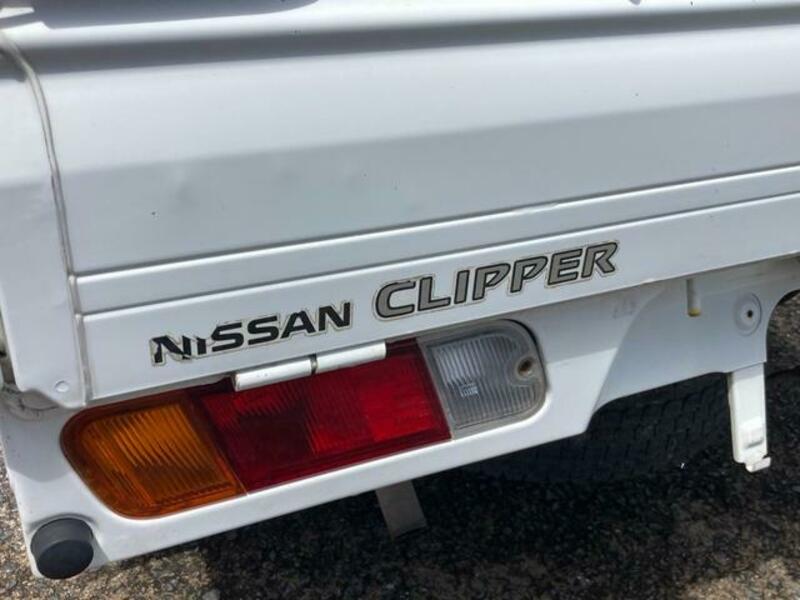 CLIPPER TRUCK