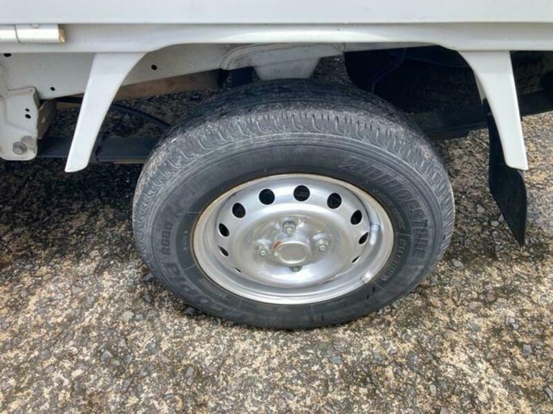 CLIPPER TRUCK