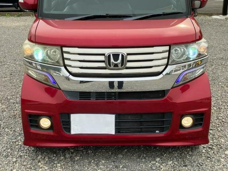 N BOX CUSTOM