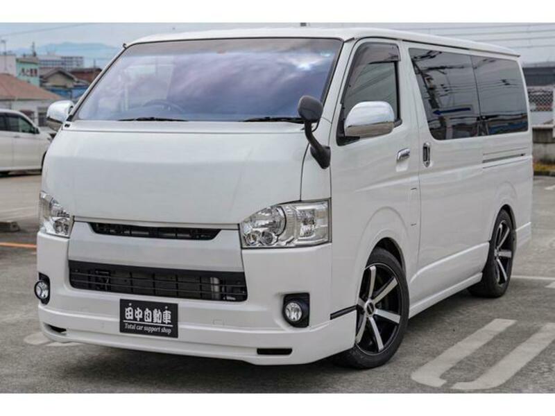 TOYOTA HIACE VAN