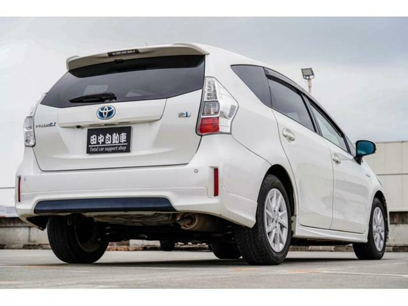 PRIUS ALPHA