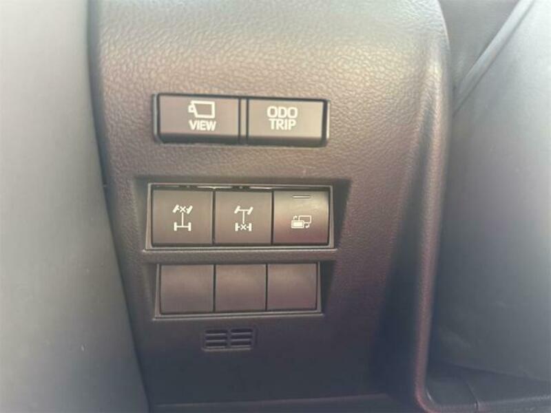 LAND CRUISER