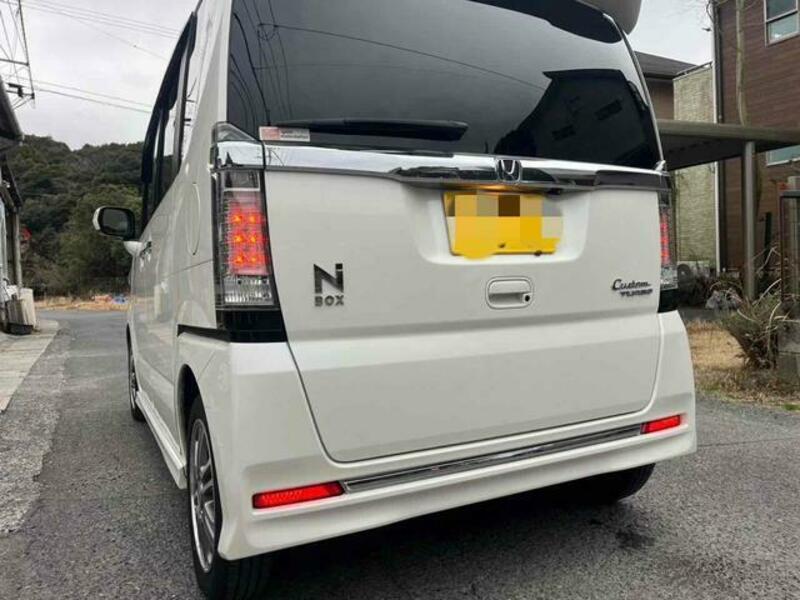 N BOX CUSTOM