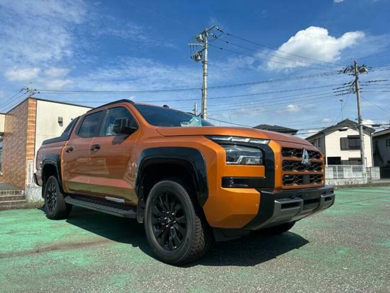 MITSUBISHI TRITON