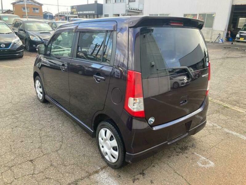 WAGON R
