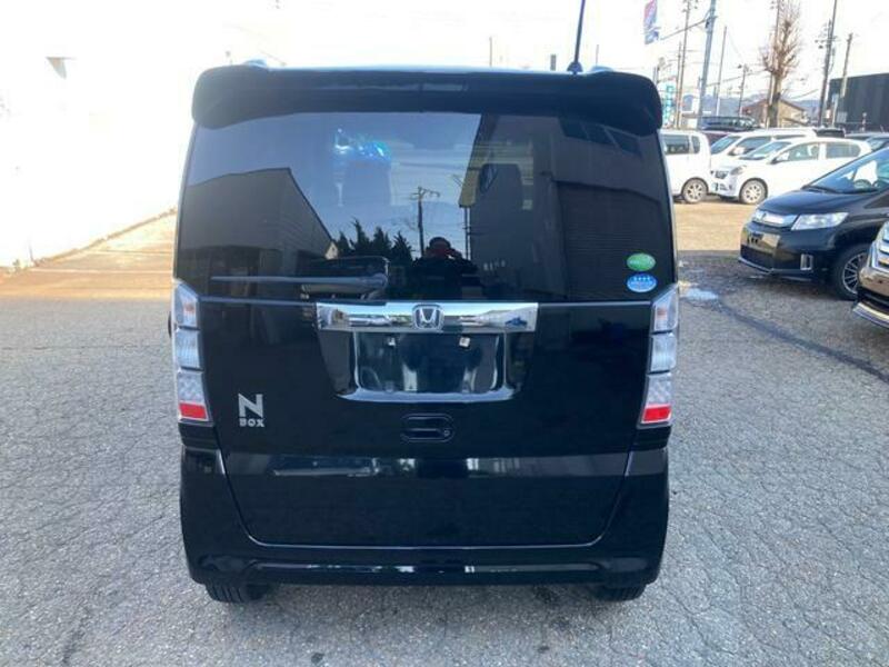 N BOX