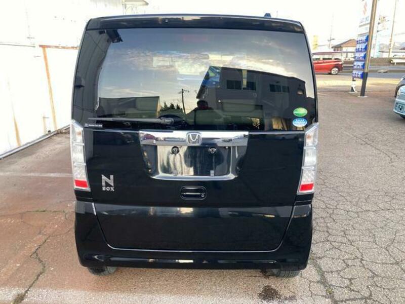 N BOX