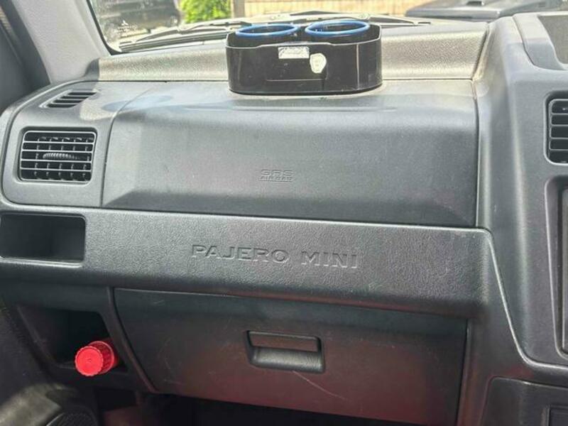 PAJERO MINI