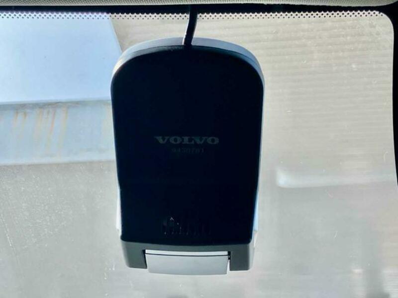 V40