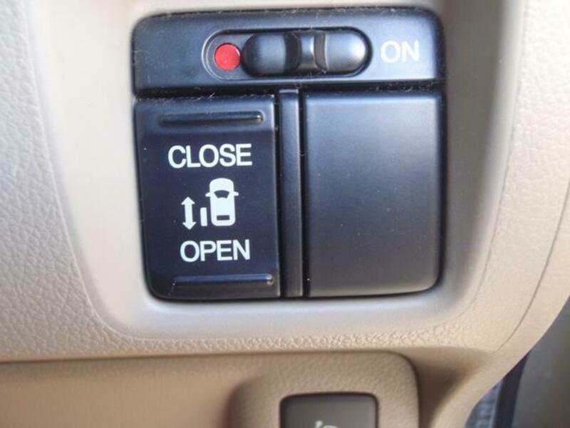 N BOX